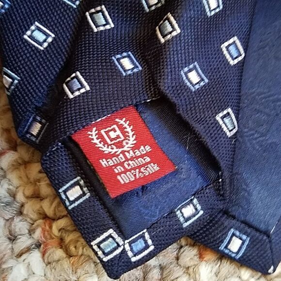 🤸♂️3 For 12🤸♀️ 100% Silk Chaps Tie - Picture 4 of 4